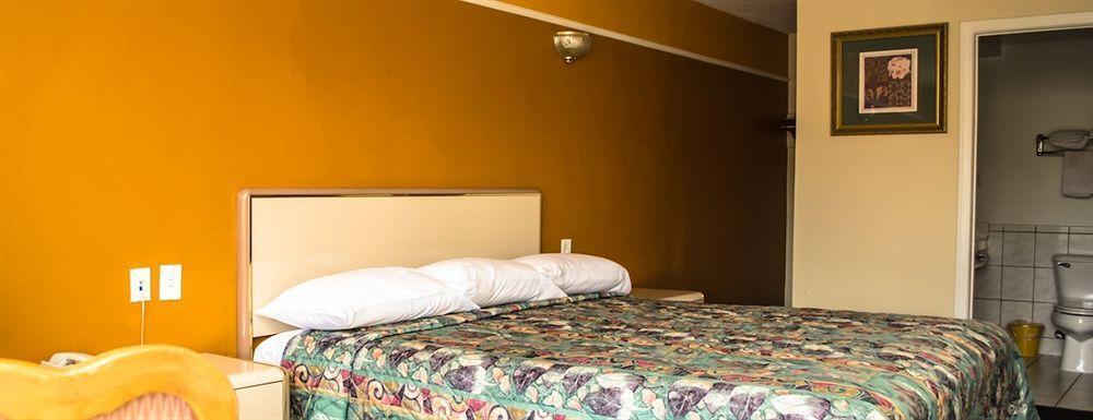 بومونا Sunset Motel المظهر الخارجي الصورة