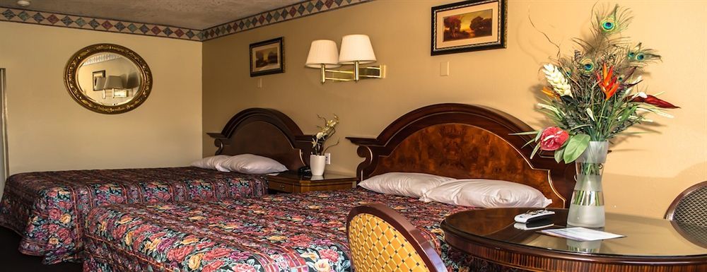 بومونا Sunset Motel المظهر الخارجي الصورة