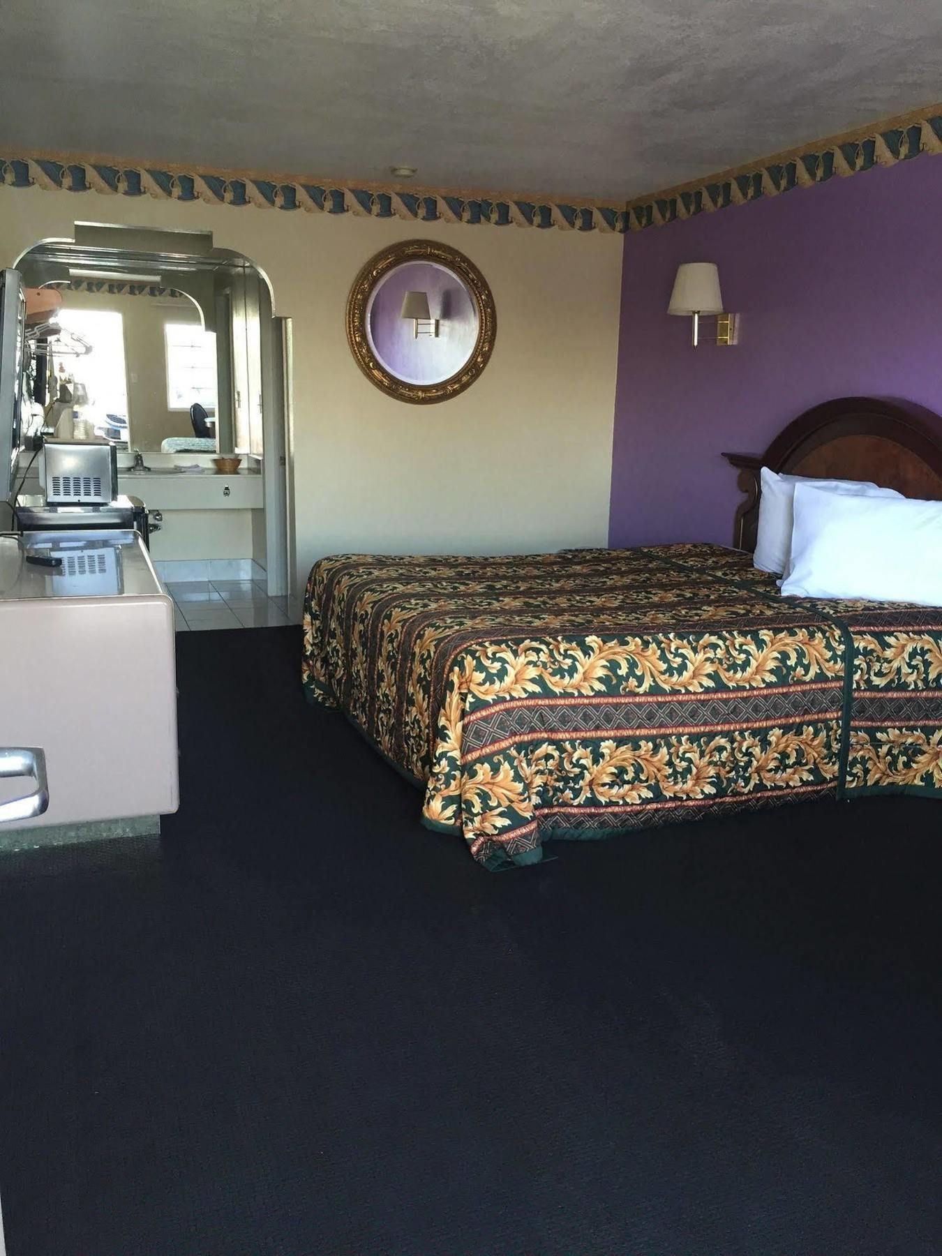 بومونا Sunset Motel المظهر الخارجي الصورة
