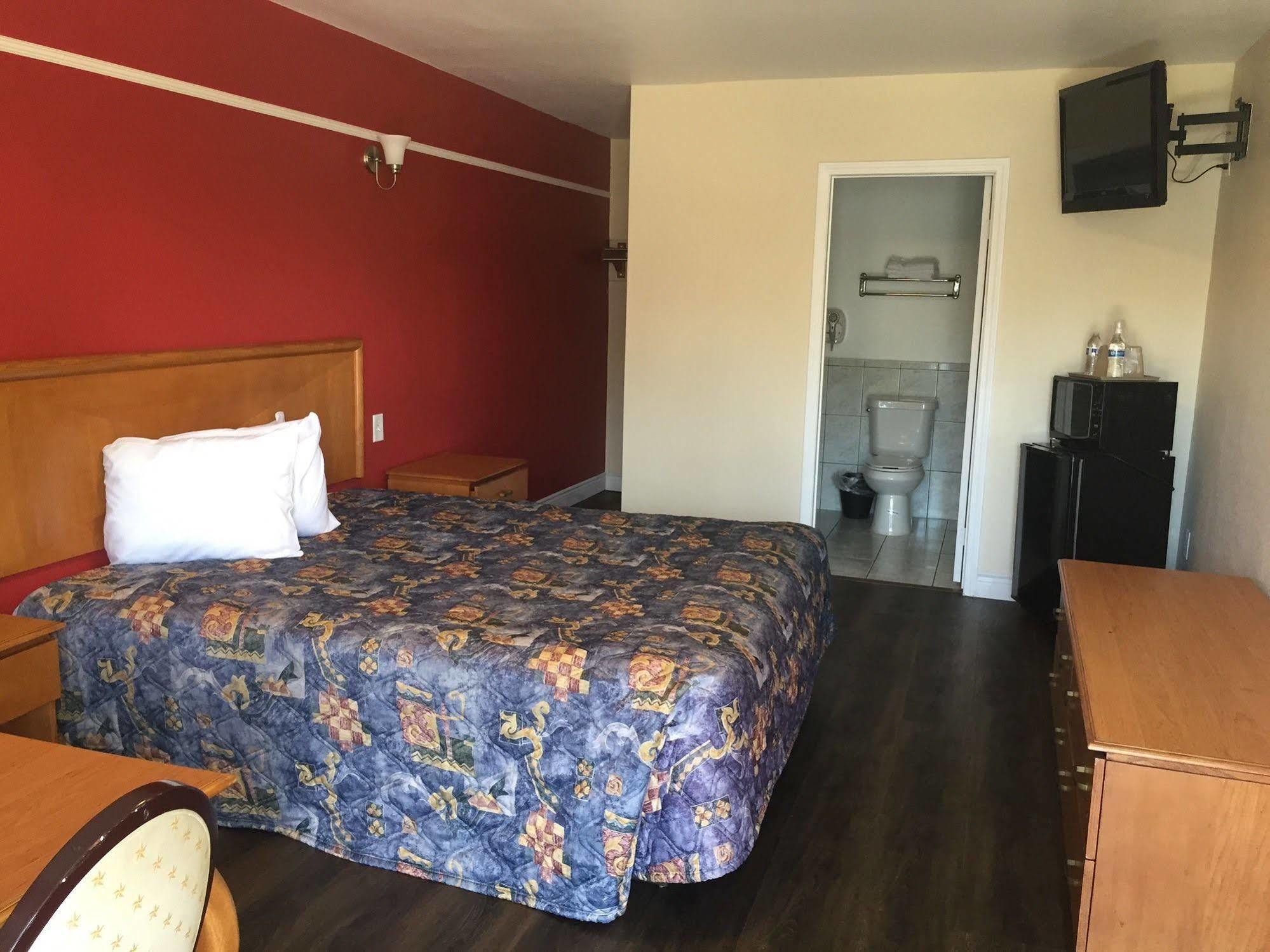 بومونا Sunset Motel المظهر الخارجي الصورة