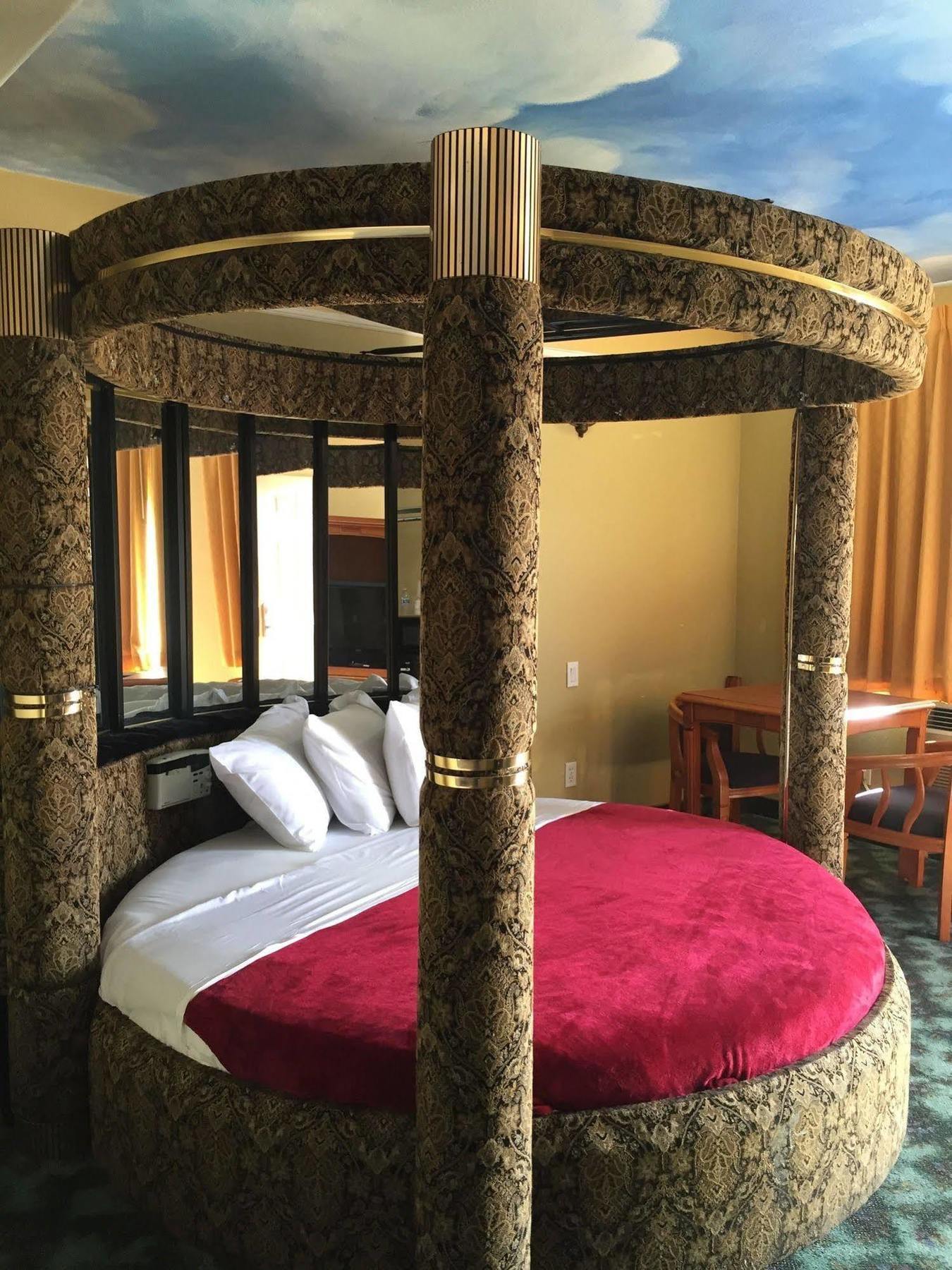 بومونا Sunset Motel المظهر الخارجي الصورة