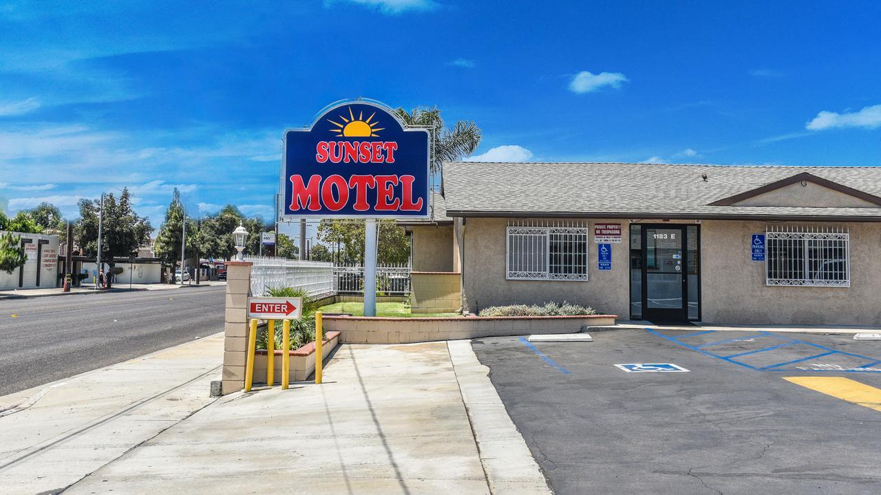بومونا Sunset Motel المظهر الخارجي الصورة