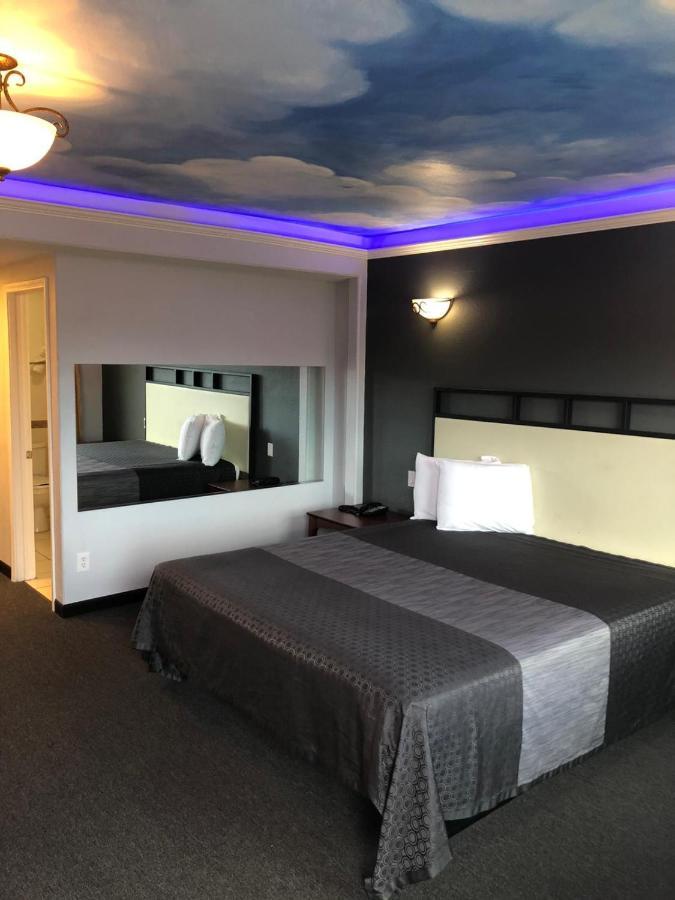 بومونا Sunset Motel المظهر الخارجي الصورة