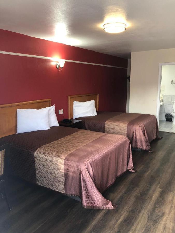 بومونا Sunset Motel المظهر الخارجي الصورة